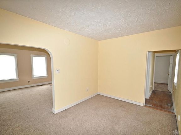 3rd image of 701 W North St
