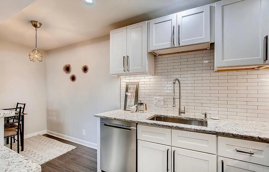 1 bed, 1010 sqft, $1,950 — Photo 3