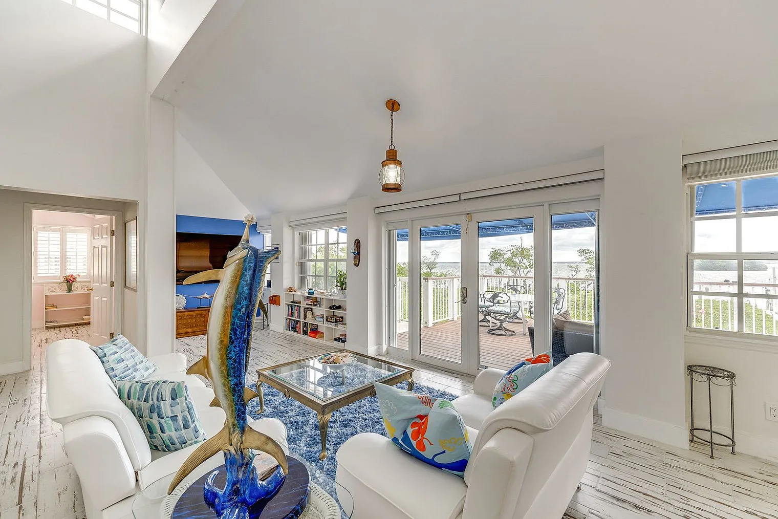 3 bed, 4.0 bath, 3595 sqft, $13,547 — Photo 3