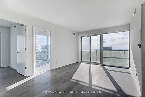 501 Yonge St Photo 1