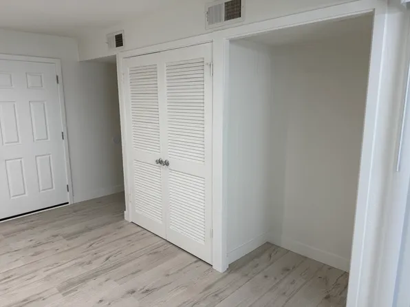 1220 Cabrillo Park Dr, Santa Ana, CA