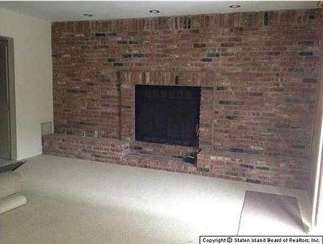 5th image of 160 Dinsmore St APT J