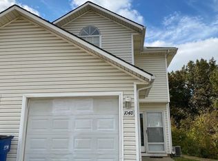 104D NE Dogwood St, Oak Grove, MO 64075