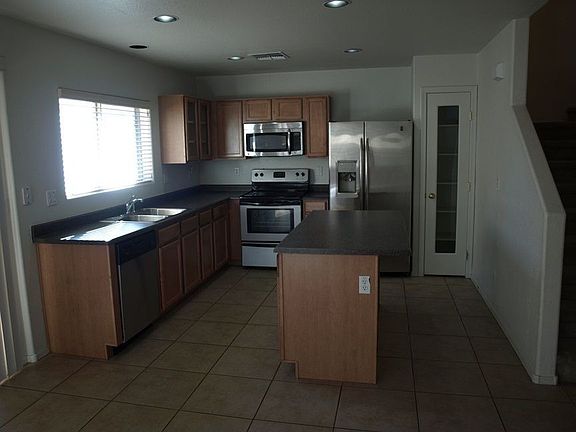 4th image of 6427 W Sophie Ln