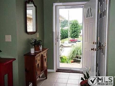 3rd image of 222 Cody Ct