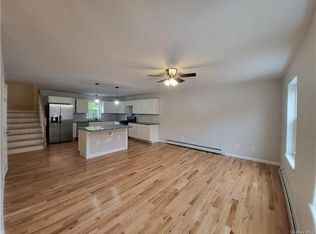 40 Beacon St, Middletown, NY 10940