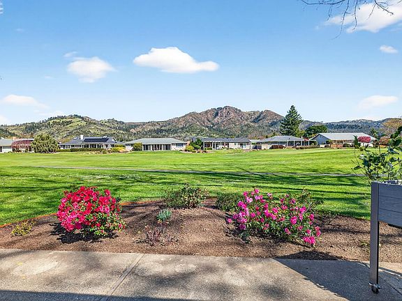 3rd image of 333 Golf Court