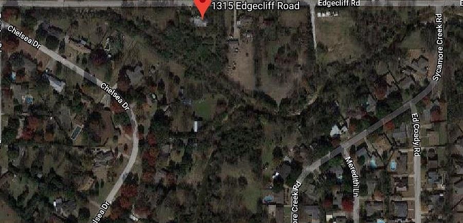 2nd image of 1315 Edgecliff Rd