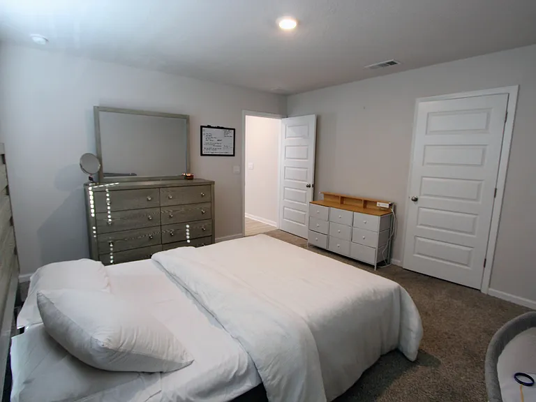 440 Scarborough St — Photo 16