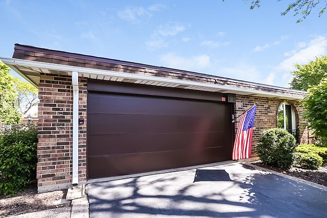 1st image of 2560 Salceda Dr