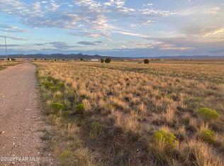 3809 W Feldspar Dr, Paulden, AZ 86334