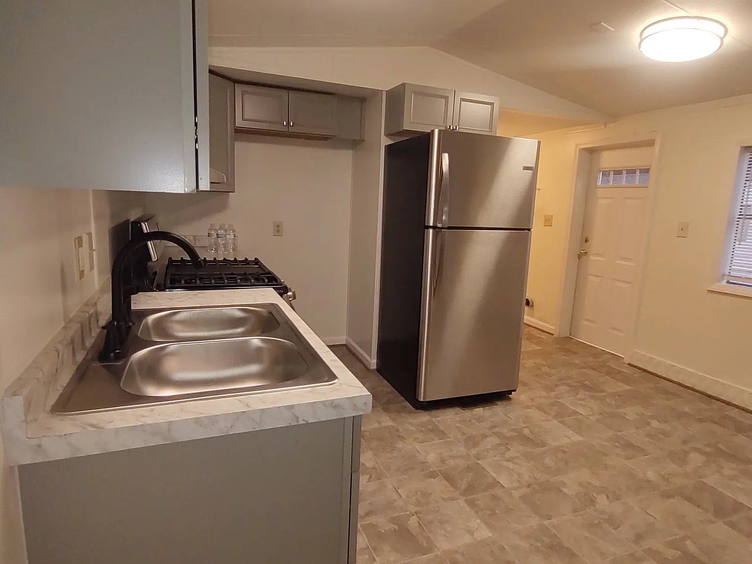 8672 Doris St — Photo 3
