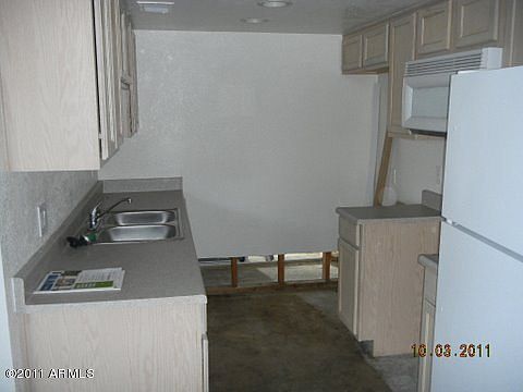 4th image of 3402 N 32ND Street #103