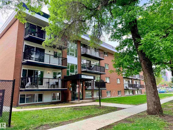 10149 83rd Ave NW #102, Edmonton, AB T6E 2C5