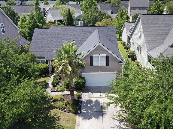 3rd image of 148 Carolinian Dr