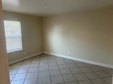 Monterey Garden Apartments — Photo 15