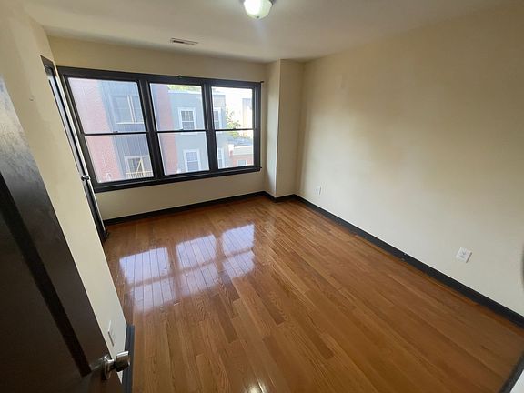 2nd image of 1723 Arlington St #B
