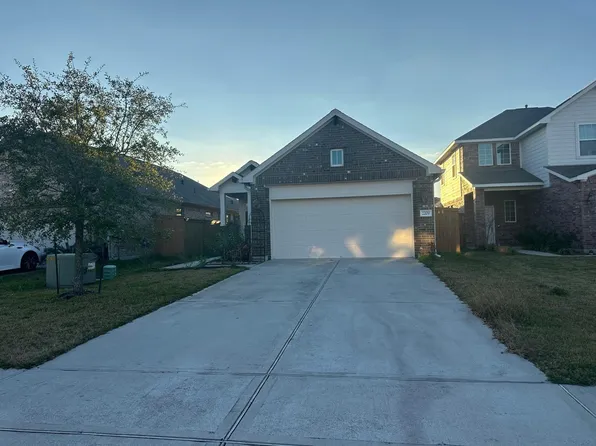 2209 Windy Grove Dr, Texas City, TX 77568