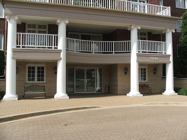 1st image of 7091 W Touhy Ave APT 404