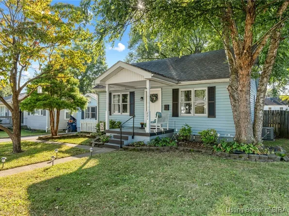 221 Indianola Street, Sellersburg, IN 47172