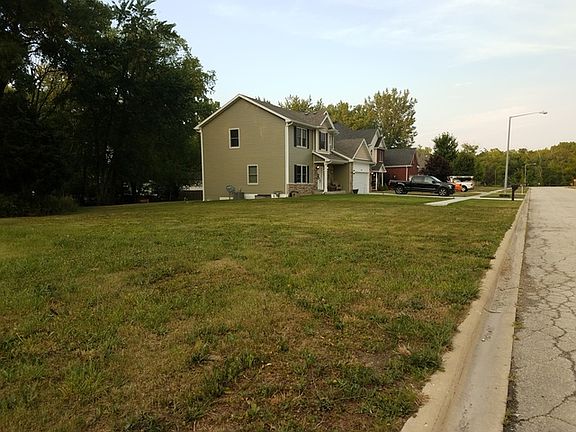 2nd image of 266 Deer Run Dr