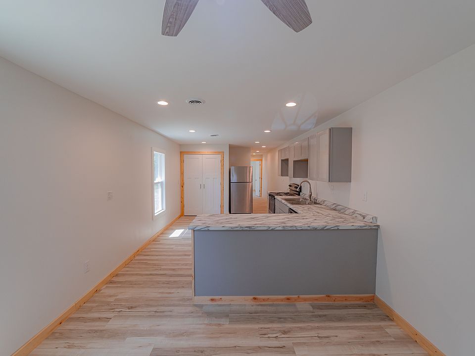 1st image of 1321 Park Ave