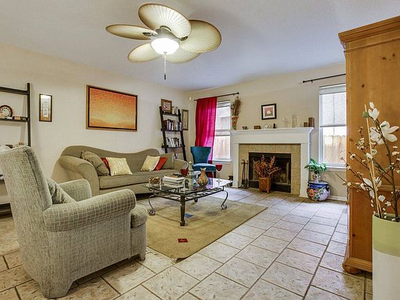 2nd image of 1818 Enclave Park