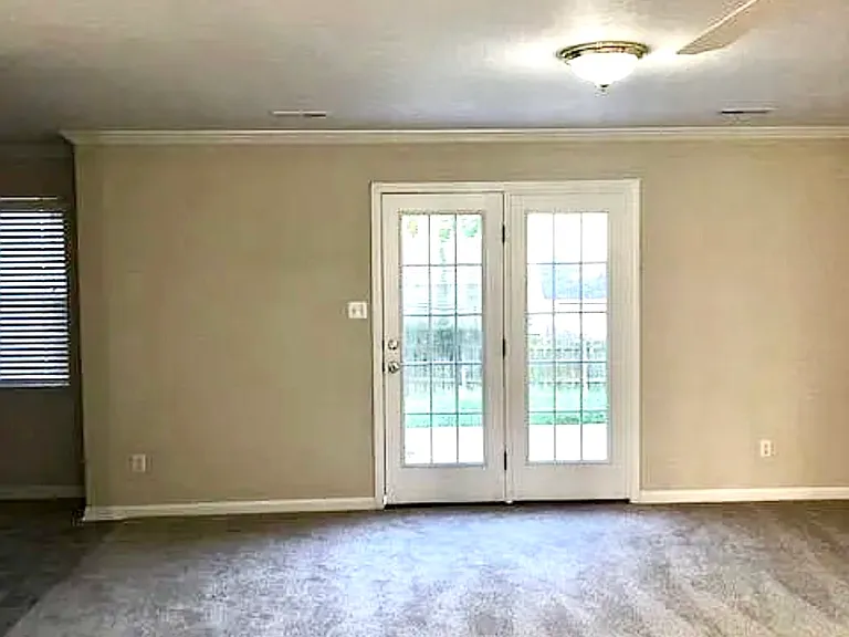 743 Fox Landing Ln — Photo 4