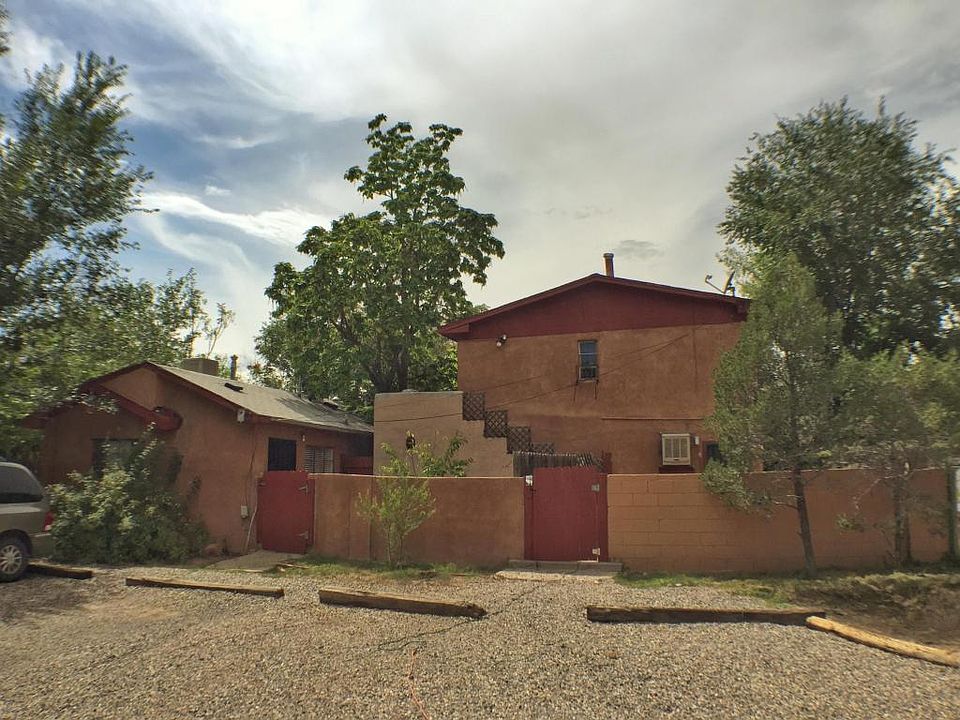 1st image of 1104 La Vega Dr SW