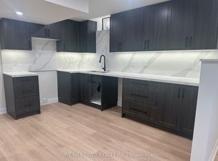 18 Hullen Cres, Toronto, ON M9W7C1