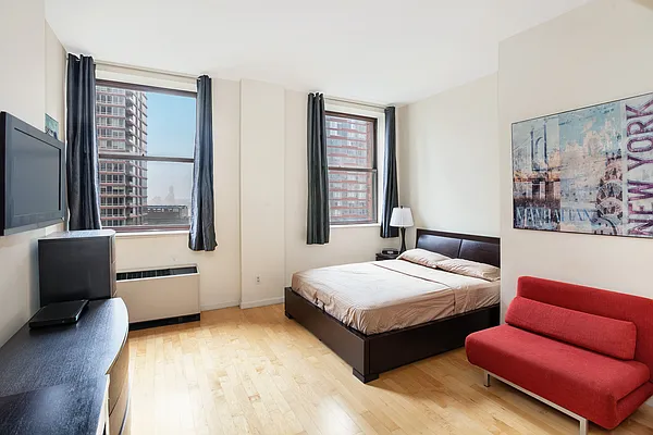 Rented by New York Residence | media 39