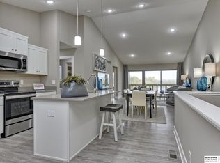 17016 Nicholas St, Omaha, NE 68118