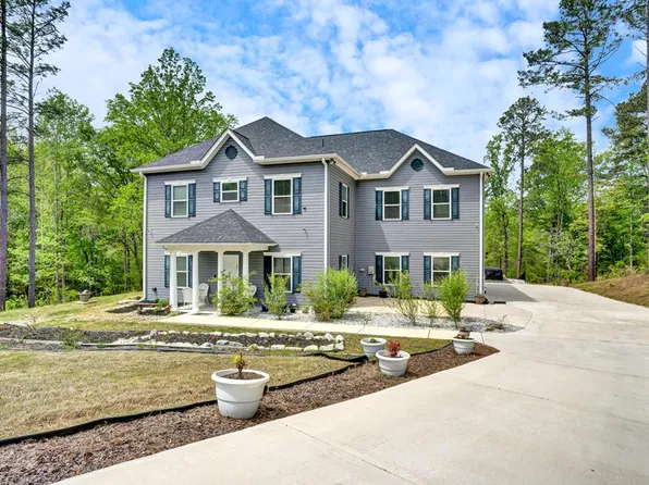 932 Eagles Harbor Dr, Hodges, SC 29653