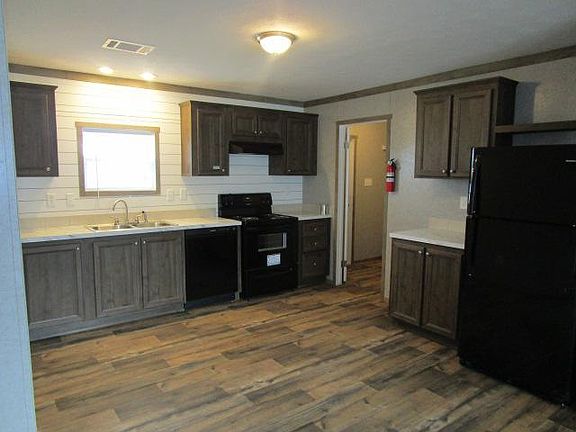 4th image of 7087 Greenbrier Village Dr