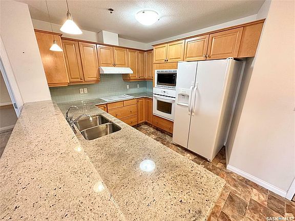 5th image of 75 Souris Ave #301