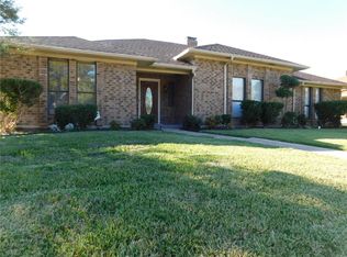 2225 Country Valley Rd, Garland, TX 75041