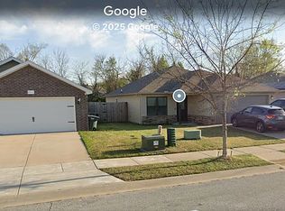 5008 W Colfax Loop, Elkins, AR 72727