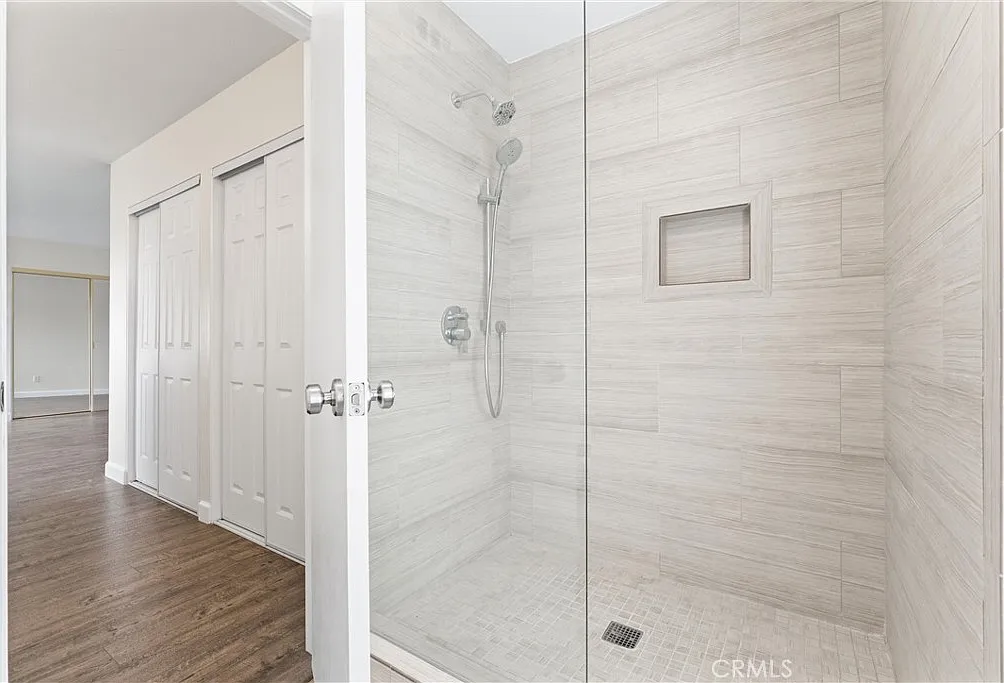 3 bed, 1618 sqft, $4,850 — Photo 3