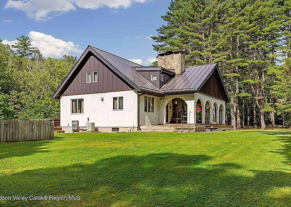 1st image of 118 Bennett Rd