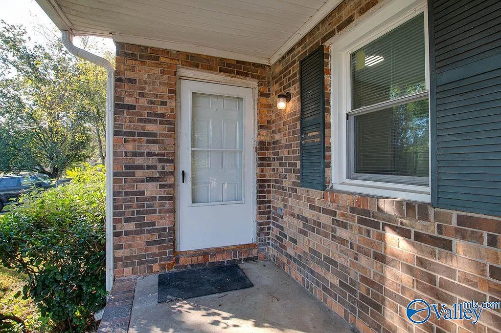 2 bed, 1.0 bath, 773 sqft, $850 — Photo 4
