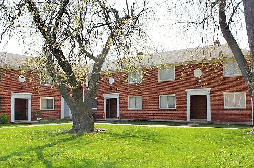 2nd image of 1519 S Smithville Rd APT 9