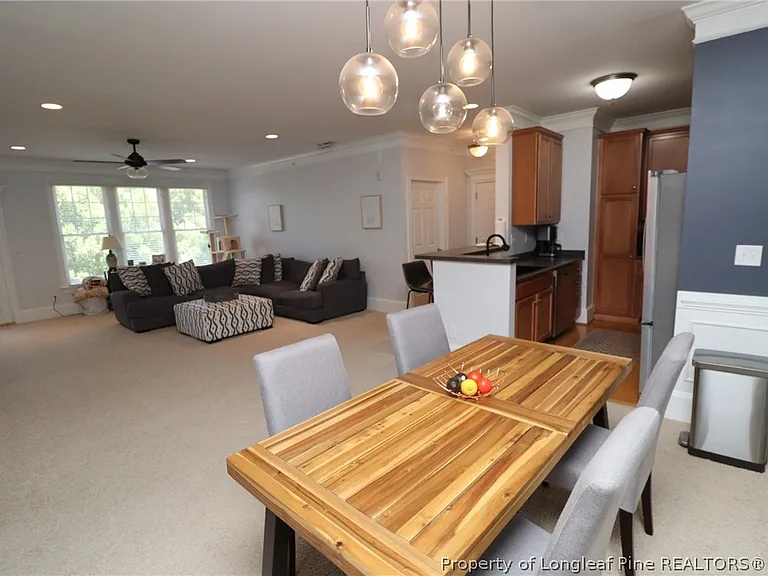 933 Portstewart Dr — Photo 9