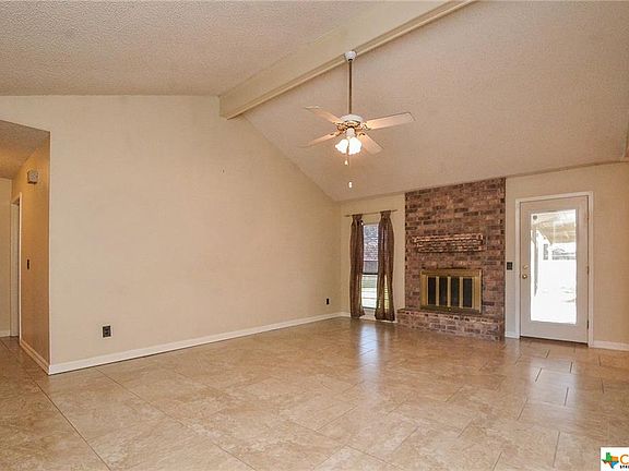 3rd image of 2713 Brook Bend Ln