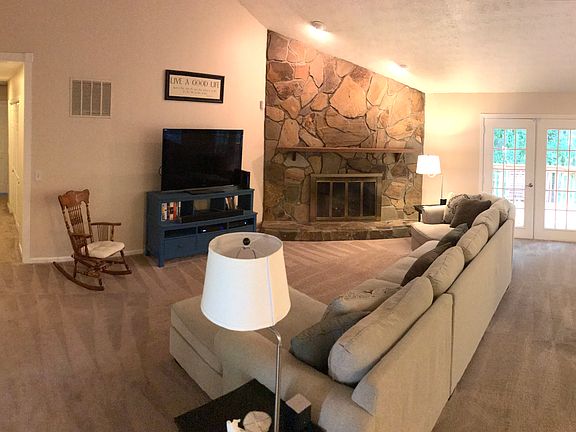 5th image of 613 Double Trace Ln