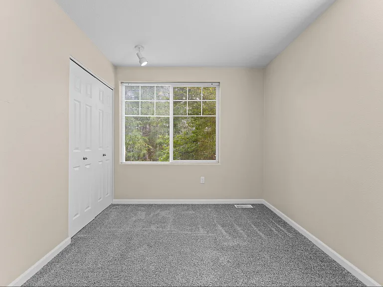 15210 SW Sparrow Loop #105 — Photo 21