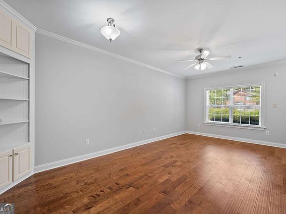 5th image of 460 Barnett Shoals Rd APT E-3