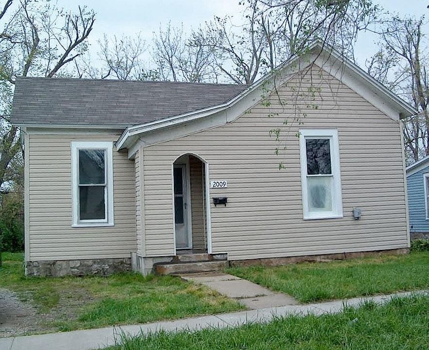 Front View of 2009 N. Howard