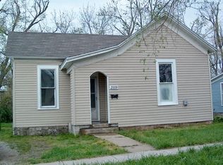 2009 N Howard Ave, Springfield, MO 65803
