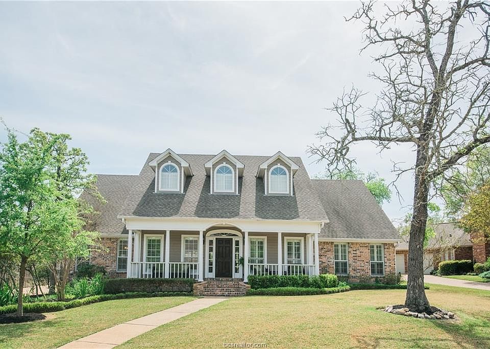 1st image of 4604 Oakmont Cir