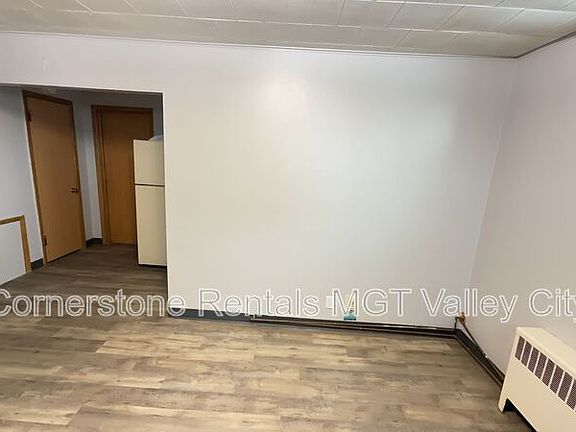 3rd image of 227 Central Ave S APT 6